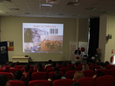 “Kadın ve Teknoloji” Konulu Seminer İlgi Gördü