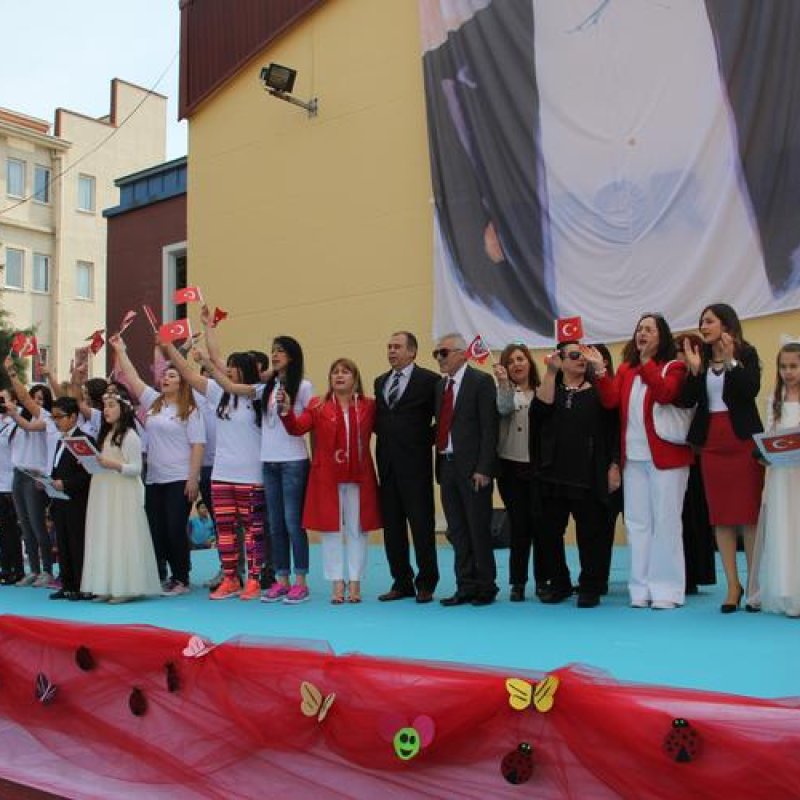 Çocuklarımızın Hayalleri 2.Geleneksel Çocuk Şenliğimizle Hayat Buldu