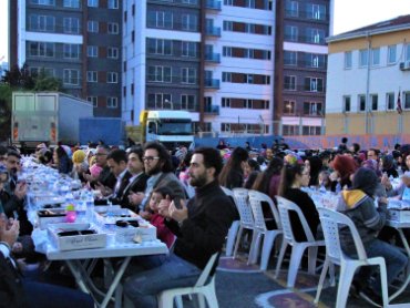 Bağcılar Belediyesi ile Şirketimizin Ortak Düzenlediği Geleneksel İftar Organizasyonumuzda Bu Sene de Beraberdik