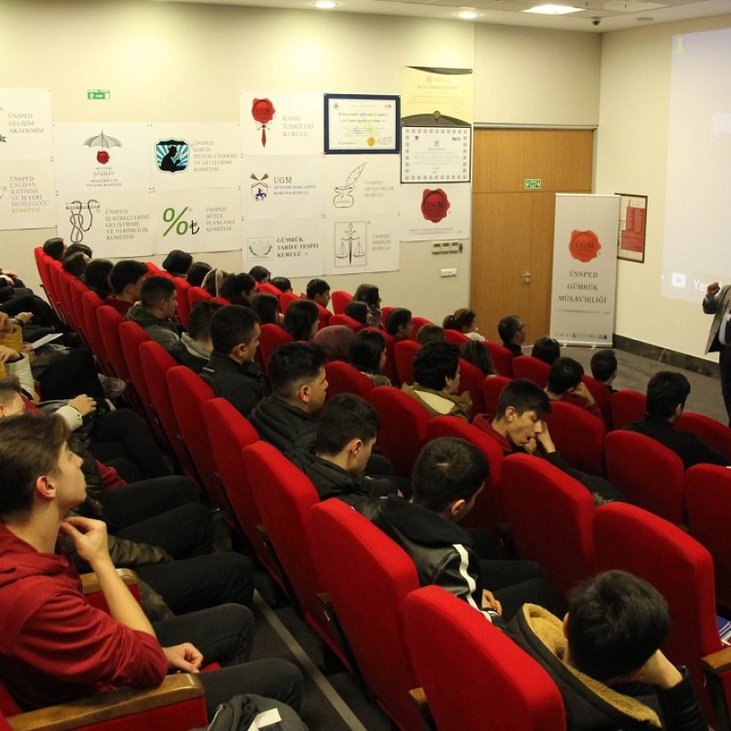 Halkalı Mesleki ve Teknik Anadolu lisesi ile Dış Ticarette Kariyer Buluşması Programımızı Gerçekleştirdik