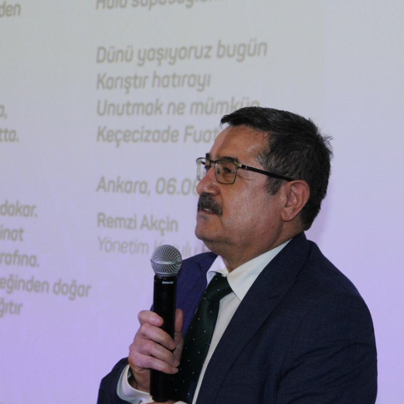  ÜNSPED’de Şiir Sergisi