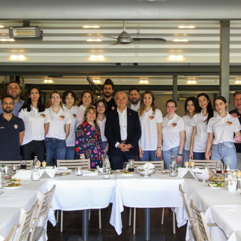 Ünsped Spor ve Kültür Kulübümüz Voleybol Takımı ile Öğle 