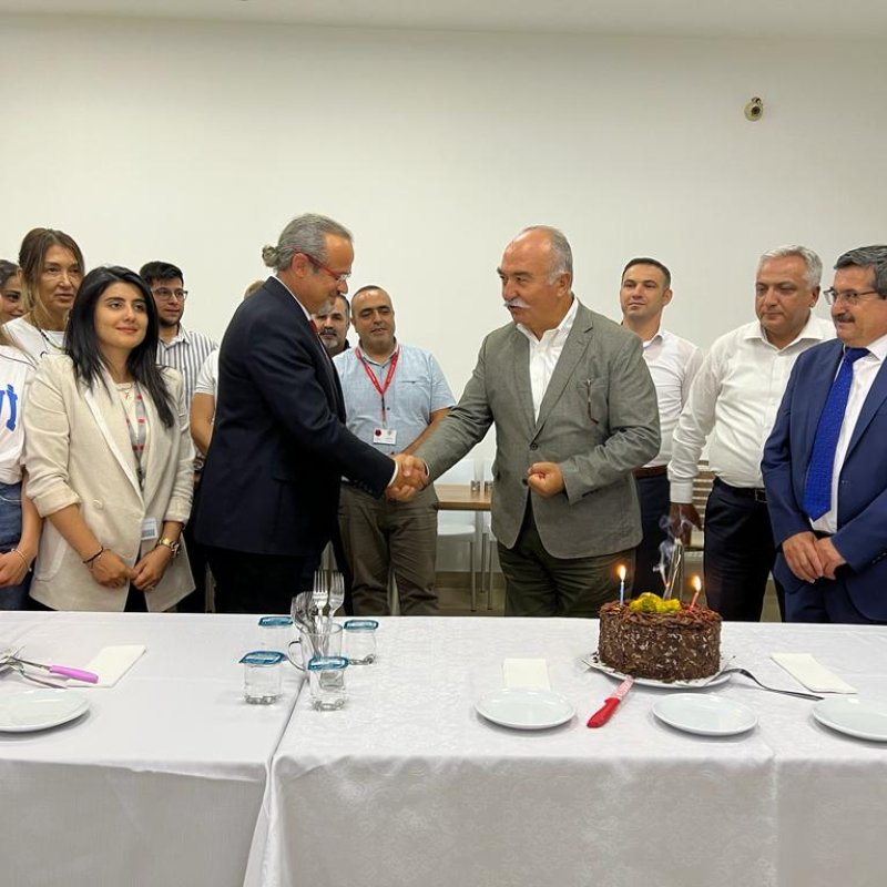  Ankara Bölgemizde Yüksek Lisans Mezunu Çalışanlarımızı Tebrik Ettik 