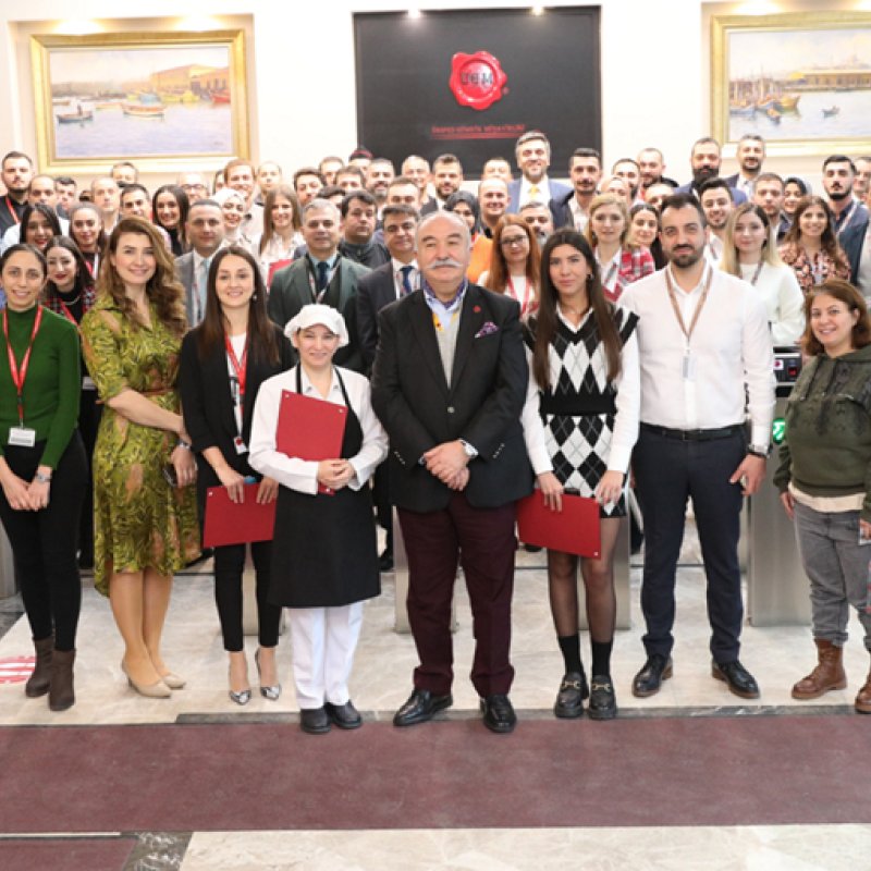 Genel Merkezimizde 5 Yılını Dolduran Çalışanlarımıza Kıdem Sertifikalarının Takdimi