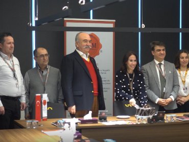  UGM Kimya Laboratuvarımızın Ekibi ile Kutlama