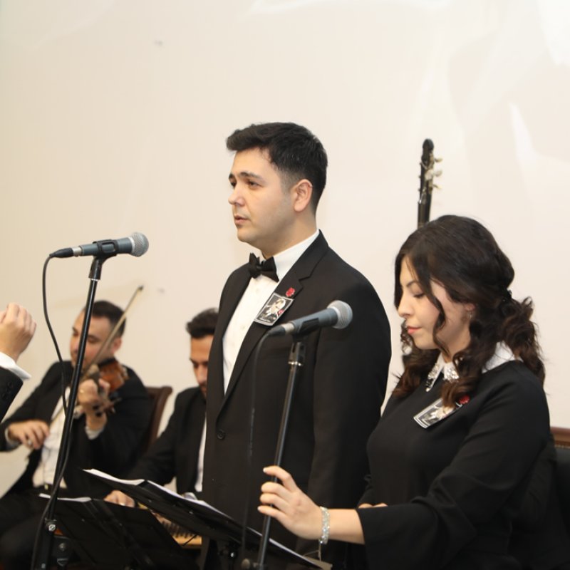 UGM'de Ata'mızı Anma Konseri: Ata'mızı Sevdiği Şarkılar ile Andık