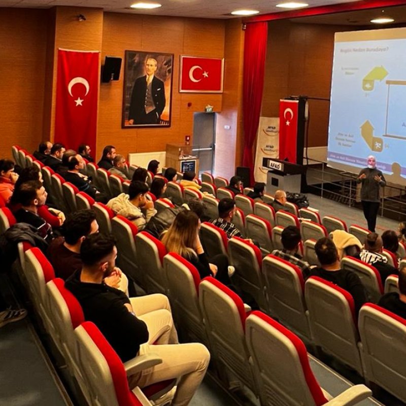 31 Oturumda 932 Mesai Arkadaşımız Temel Afet Bilinci Konusunda Farkındalık Kazandı
