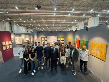 Minik Ressamların Eserleri İzmir Sanat Fuarı’nda Sergileniyor