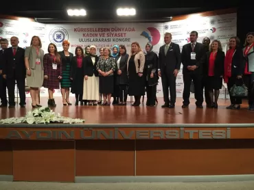 Ünsped Kadın Liderliği Gelişim Komitesi Aydın Üniversitesi'nde Küreselleşen Dünyada Kadın ve Siyaset Konulu Konferanstaydı